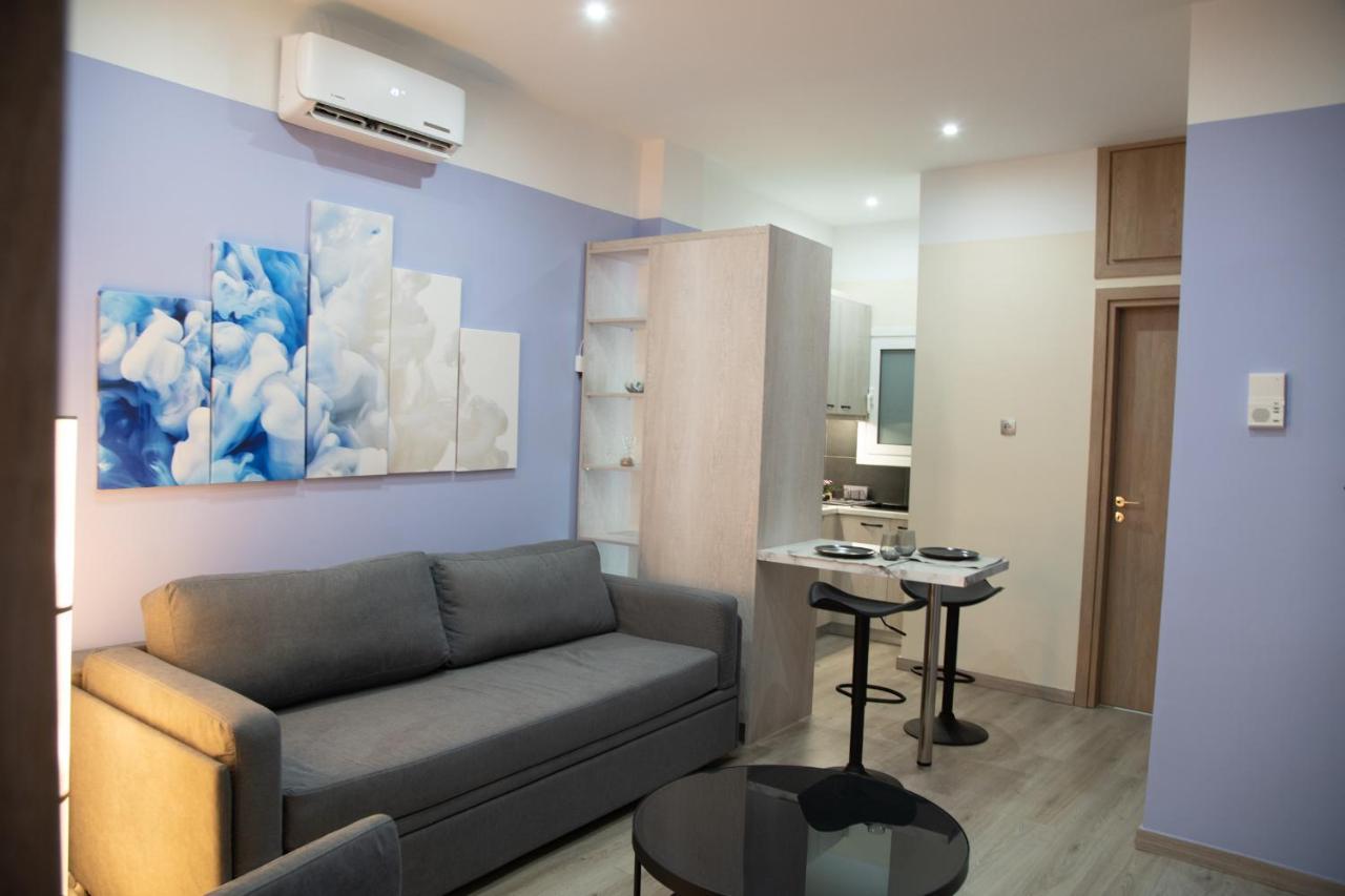 Modern Apartment Downtown Атина Екстериор снимка